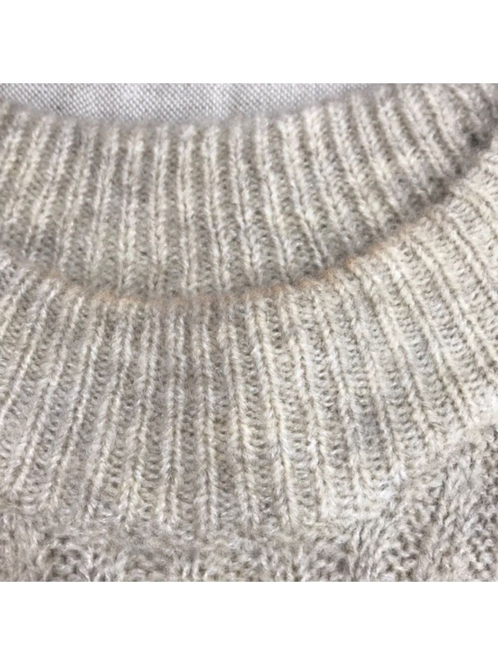 Leith Ribbed Puff Shoulder Sweater - Picture 3 of 8